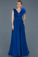 Saks Mavi Uzun Otriş Detaylı V Yaka Abiye Elbise ABU810