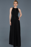 Siyah Uzun Dekoltesiz Mezuniyet Elbisesi ABU818