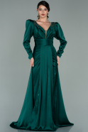 Zümrüt Yeşili Uzun Kol Omuzları Taşlı Saten Abiye Elbise ABU2112