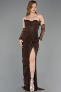 Kahve Balenli Straplez Yaka Yırtmaçlı Uzun Dantel Abiye ABU5770