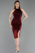 Bordo Halter Yaka Yırtmaçlı Simli Midi Davet Elbisesi ABK2635