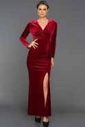 Kırmızı Yırtmaçlı Kadife Elbise AR37009
