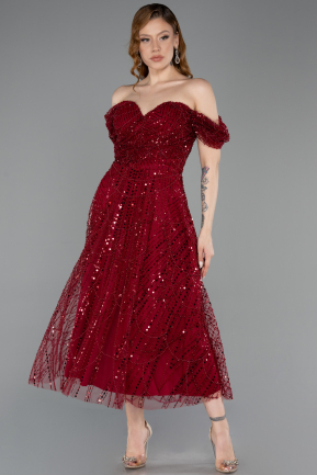 Bordo Kayık Yaka Midi Boncuklu Gece Elbisesi ABK2594
