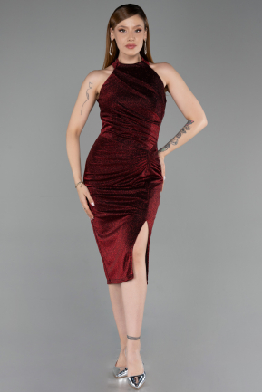 Bordo Halter Yaka Yırtmaçlı Simli Midi Davet Elbisesi ABK2635