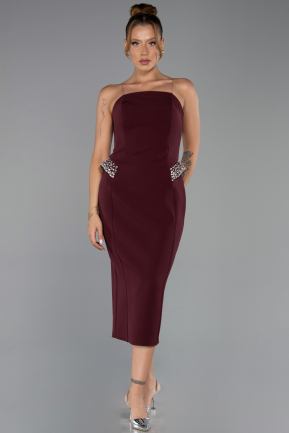 Bordo Straplez Uzun Kol Pelerinli Midi Gece Elbisesi ABK2664