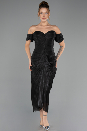 Siyah Düşük Omuz Drapeli Midi Şifon Büyük Beden Abiye ABK2701