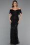 Siyah Saten Kayık Yaka Uzun Boncuklu Abiye Elbise ABU5400