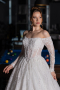 Ekru Omuz Dekolteli Uzun Kol Boncuklu Dantel Gelinlik ABG194