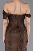 Kahve Kayık Yaka Peplum Kesim Uzun Dantel Abiye Elbise ABU5609