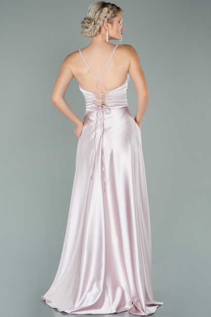 Pudra Üstü Drapeli Bacak Dekolteli Uzun Saten Elbise ABU1843