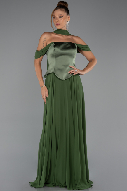 Yeşil Kayık Yaka Saten Peplum Kesim Uzun Şifon Abiye ABU5327