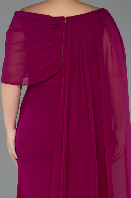Mürdüm Pelerinli Tek Omuz Uzun Şifon Büyük Beden Abiye ABU5419
