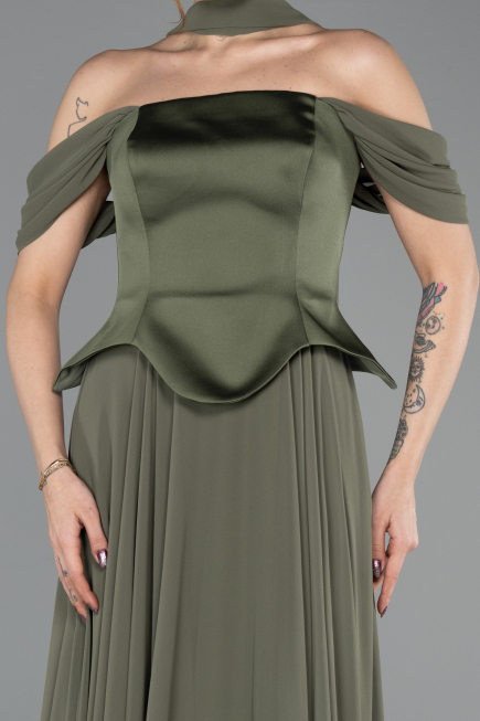 Haki Kayık Yaka Saten Peplum Kesim Uzun Şifon Abiye ABU5327