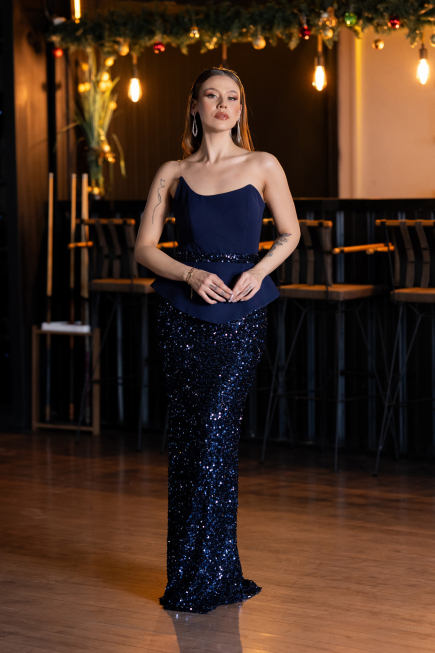 Lacivert Asimetrik Straplez Yaka Peplum Uzun Pullu Abiye ABU5654