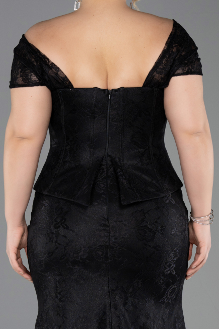 Siyah Kayık Yaka Peplum Uzun Dantel Büyük Beden Abiye ABU5824