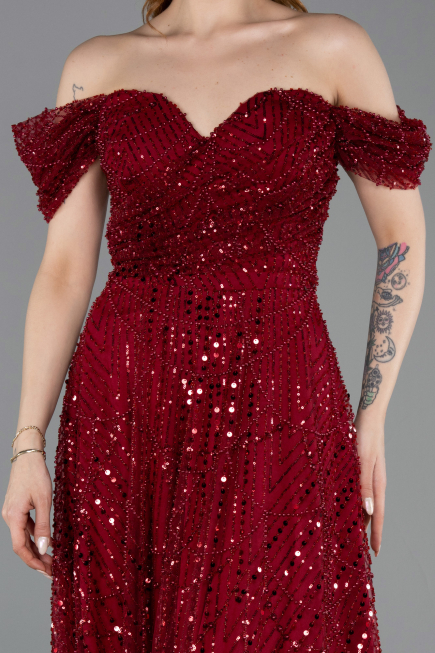 Bordo Kayık Yaka Midi Boncuklu Gece Elbisesi ABK2594