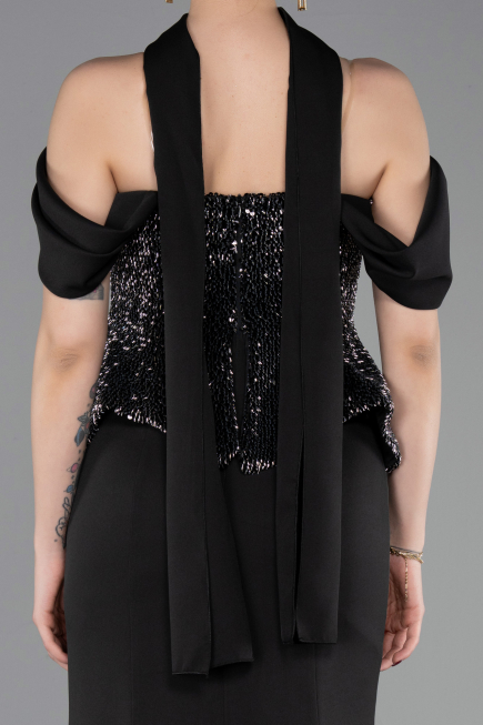 Siyah Üstü Pullu Kayık Yaka Peplum Uzun Abiye ABU6094
