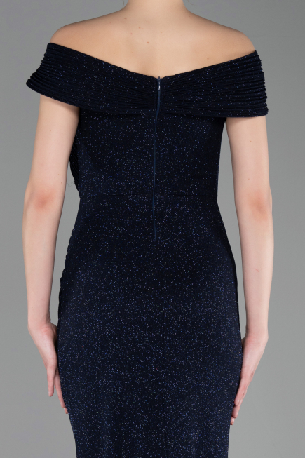 Lacivert Kayık Yaka Yırtmaçlı Uzun Simli Büyük Beden Abiye ABU5714