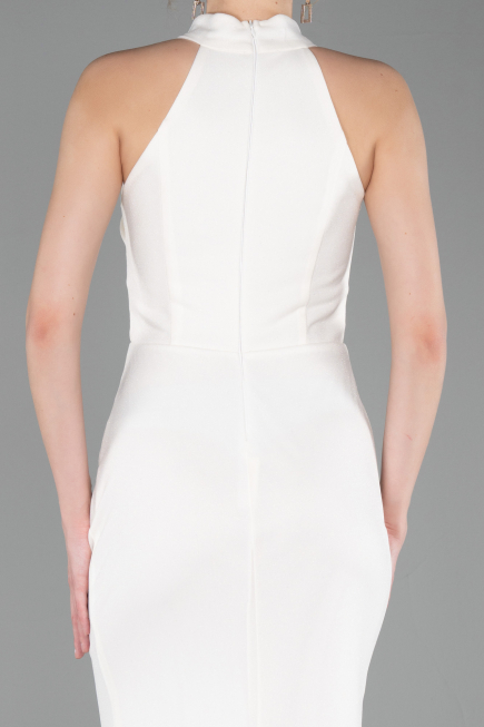 Ekru Halter Yaka Yırtmaçlı Uzun Simli Abiye Elbise ABU6083