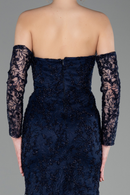 Lacivert Balenli Straplez Yaka Eldivenli Uzun Güpür Abiye ABU6159